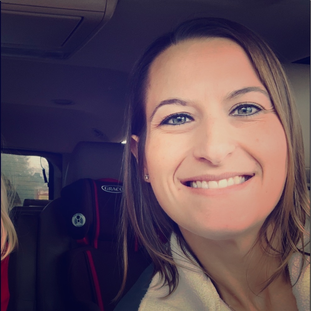 Meet your Posher, Melissa